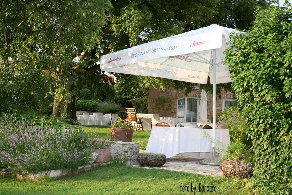Boutique B&B Stancija 1904 Adults Only Svetvinčenat Oda fotoğraf