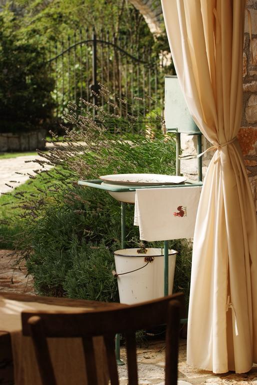 Boutique B&B Stancija 1904 Adults Only Svetvinčenat Oda fotoğraf